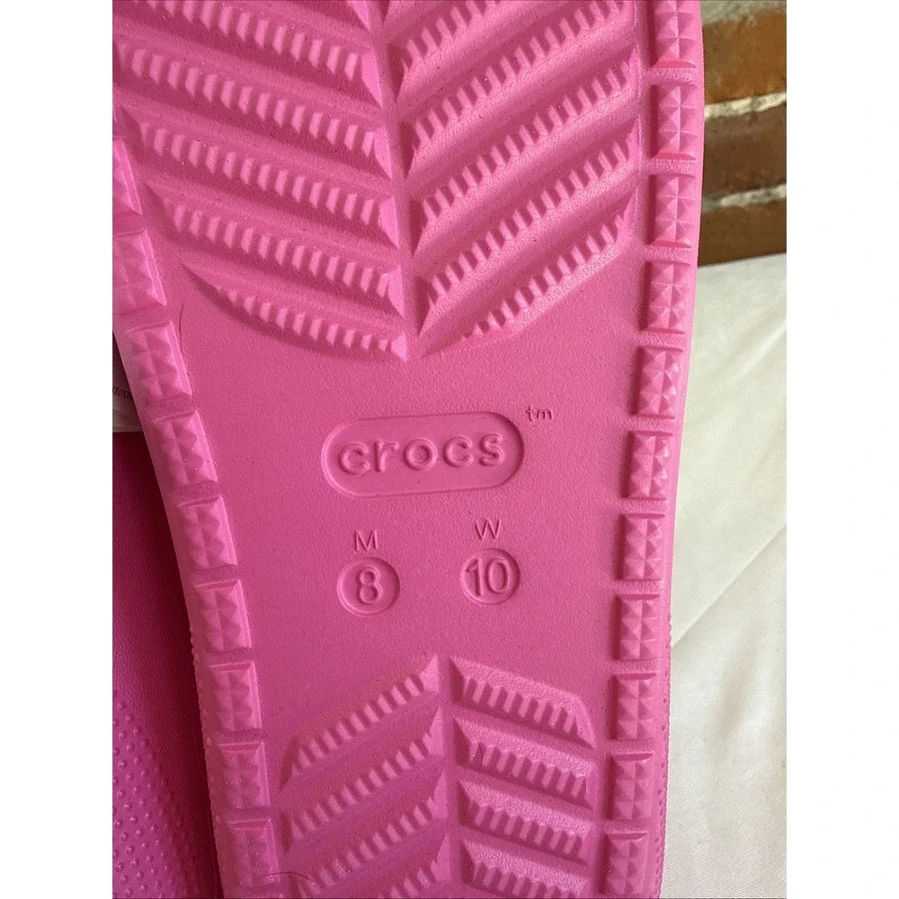 New Crocs Classic Sandal V2 Hot Pink Size 8 Mens, 10 W‎ Slides Comfort Sandals